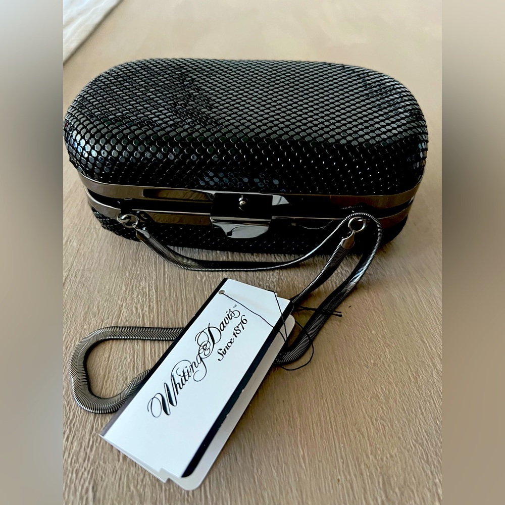 New chainmail box clutch with dark silver strap. Gorgeous bag